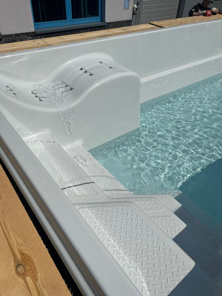 Glasfiberpool Saggat 8,00m x 3,50m x 1,50m